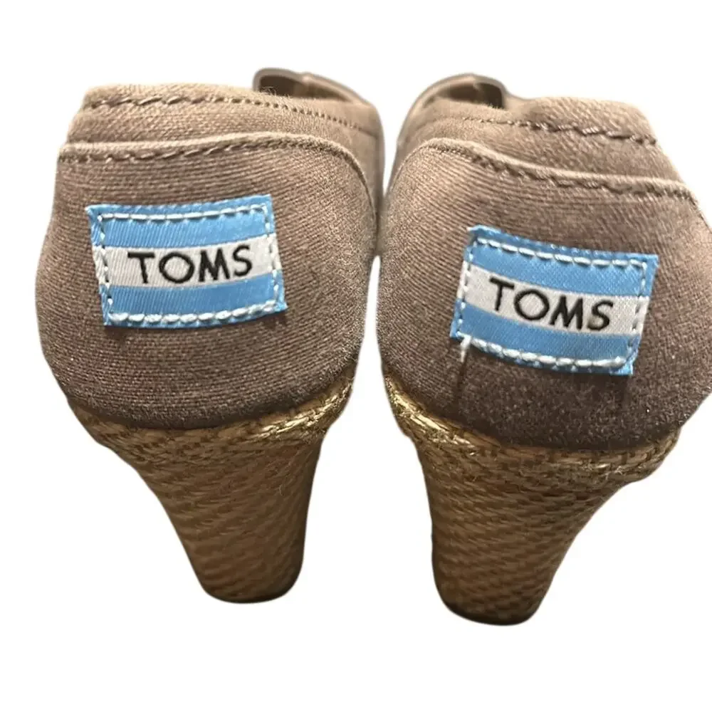 TOMS Espadrille Wedge Ash Grey Calypso Peep Toe Slip on Rope Wrapped Wedge 7.5